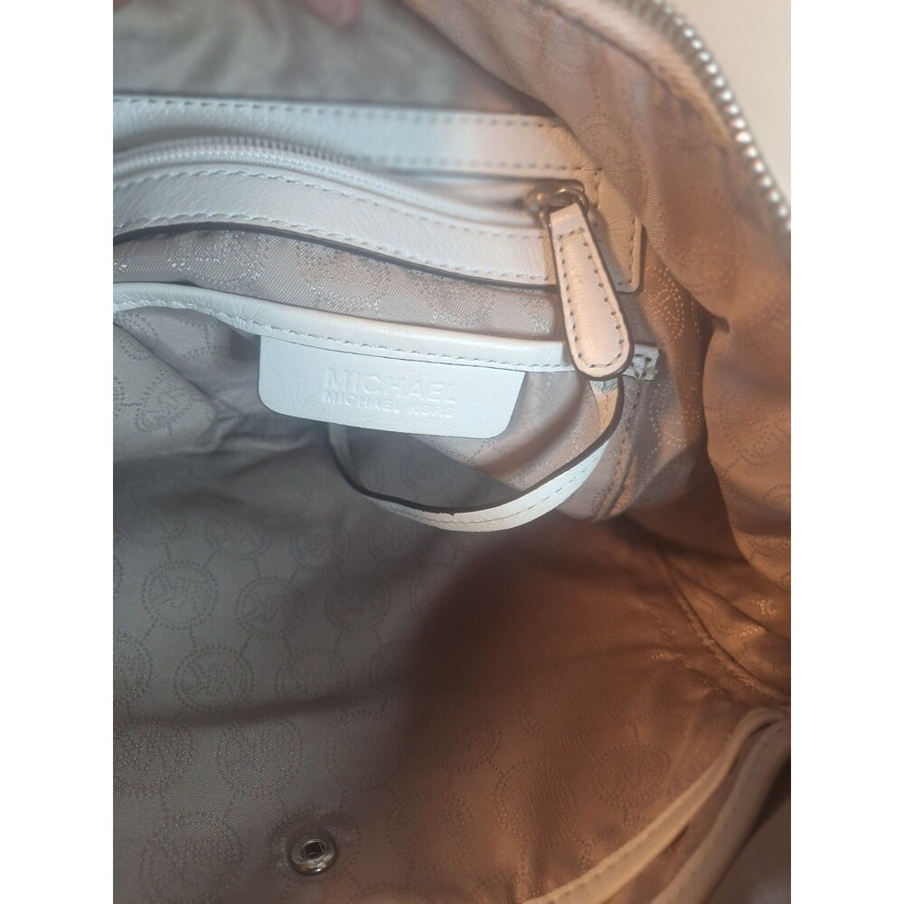 MICHAEL KORS BACKPACK IVORY PEBBLE LEATHER SILVER ZIP READ - Picture 8 of 15